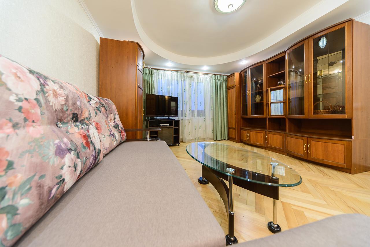 Apartment On Lesi Ukrainky Blvd Kyjev Exteriér fotografie