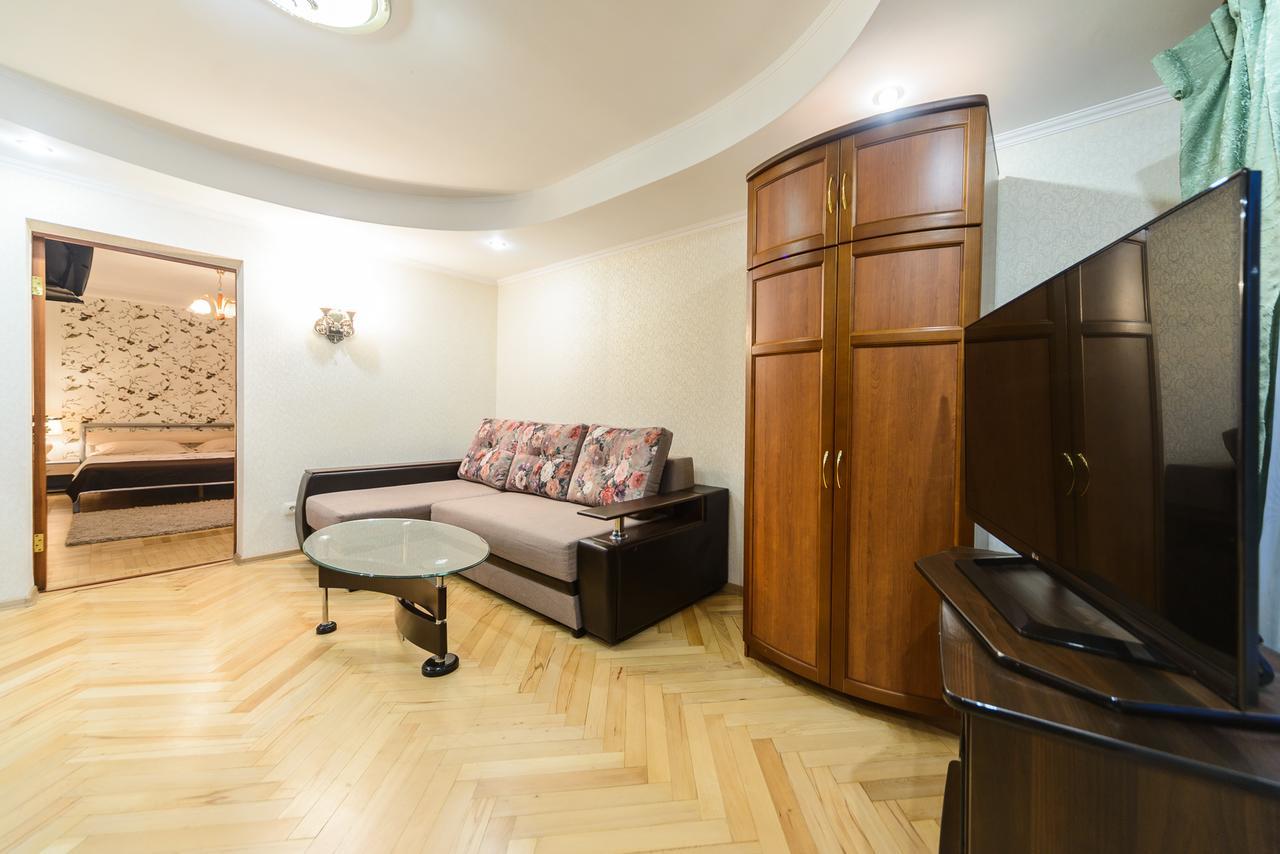 Apartment On Lesi Ukrainky Blvd Kyjev Exteriér fotografie