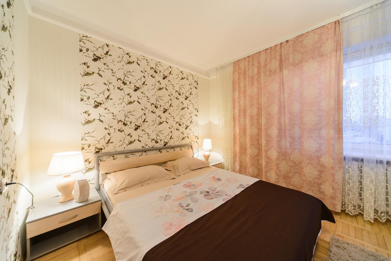 Apartment On Lesi Ukrainky Blvd Kyjev Exteriér fotografie