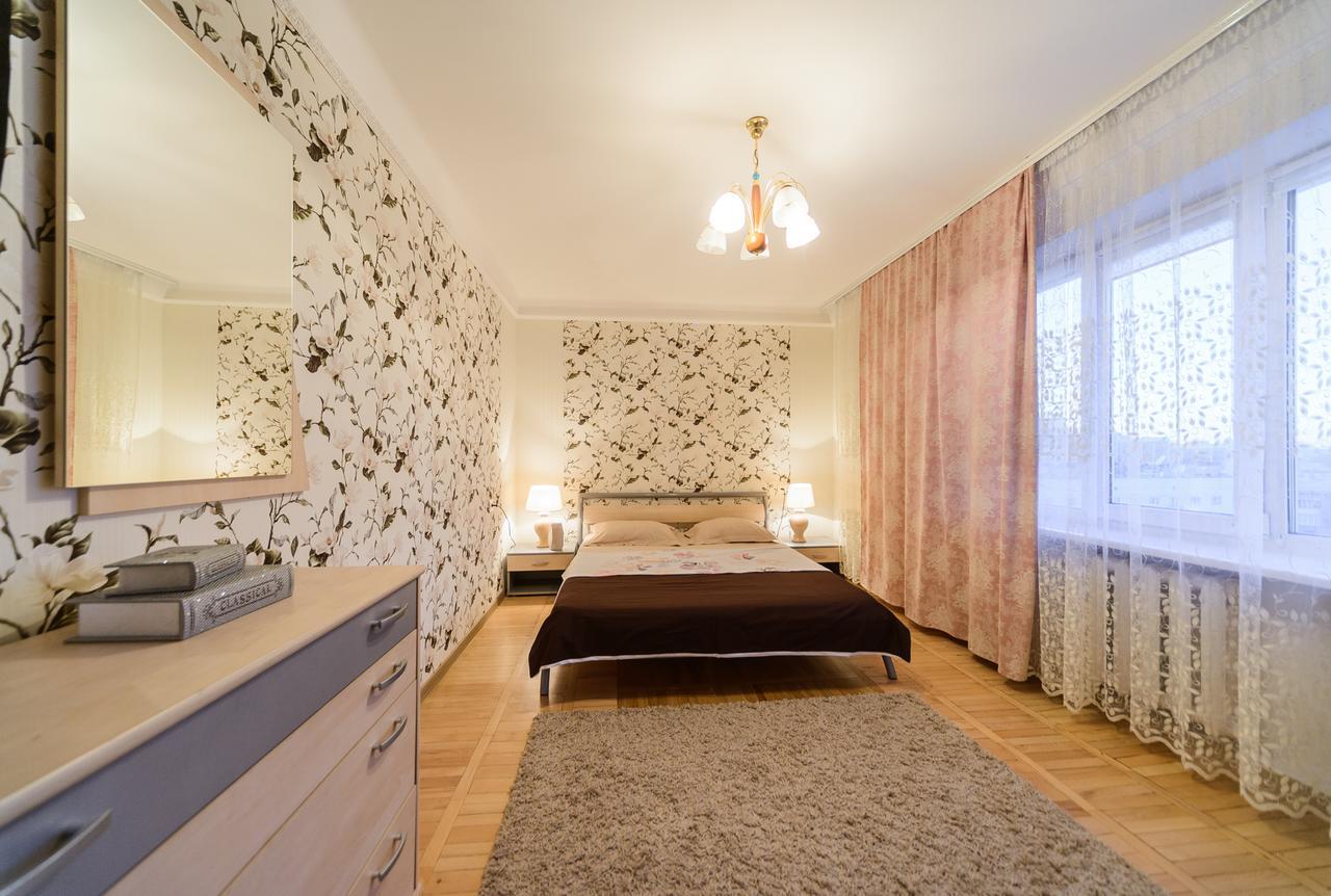 Apartment On Lesi Ukrainky Blvd Kyjev Exteriér fotografie